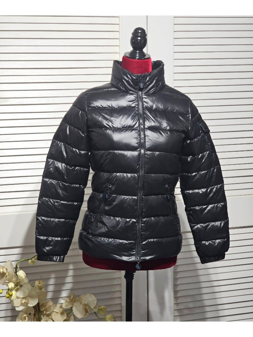 Moncler Women's Black Nylon Down Short Jacket Authentic Tag Size 1 Small 2978 - Picture 2 of 16
